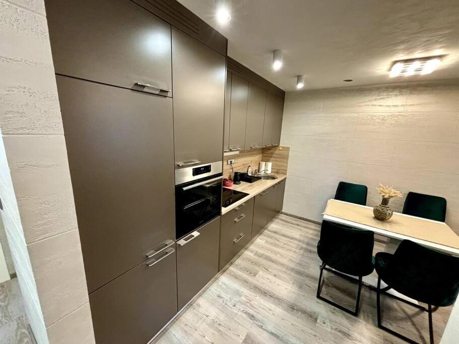 Villa Moste 3-Free Parking&Pool, Ev Station ليوبليانا المظهر الخارجي الصورة